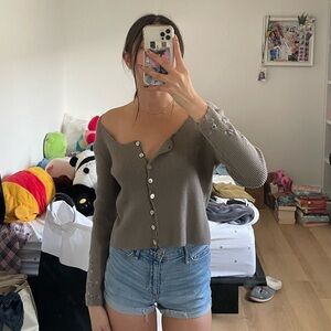 Women's Green Button-Up Cardigan